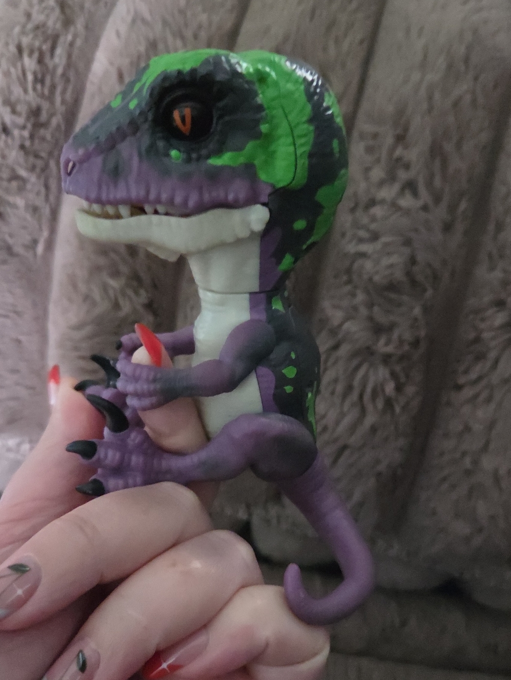 Wowwee | Untamed Raptor Series 1 - Razor - Interactive Dinosaur - Picture 8 of 8